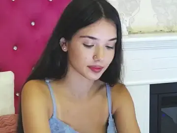 Stripchat Free Porn Cam of AlexisDevine