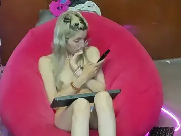 Stripchat Best live sex cam show of Skinygirl