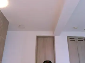 Stripchat Adult Webcam of _MissViolet_