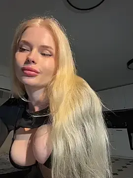 Stripchat Live Sex Cam of Vladamais