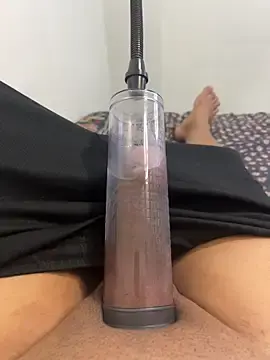 Stripchat Adult Webcams of boysquirt