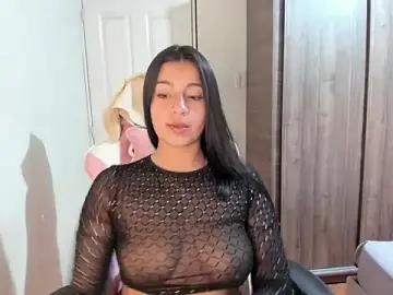 Stripchat Adult Webcam of julieth_hot69
