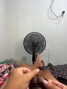 Stripchat Adult Video Chat of mydicksquirt