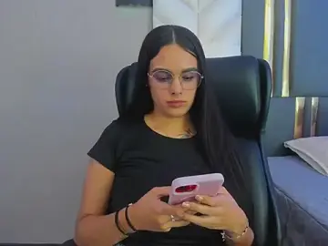 Stripchat Free Live Porn of ChloeHarper_