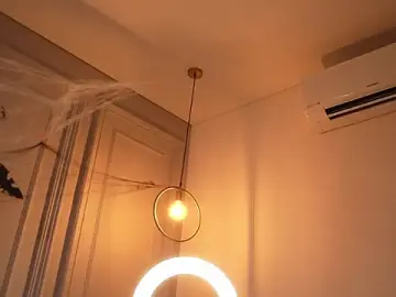 Stripchat Free Live Porn of IrisBaker