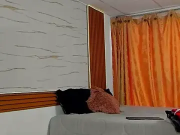 Stripchat Free Porn Cam of ChoreyTaiylor