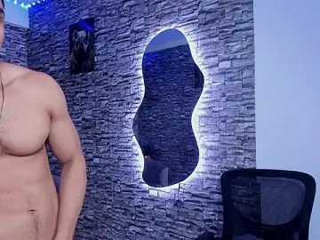 Stripchat Sex Cam of ChoreyTaiylor