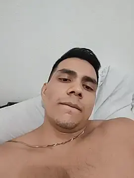 Stripchat Watch Live Sex Cams of ChoreyTaiylor