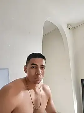 Stripchat Live Sex Cam of ChoreyTaiylor