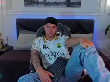 Stripchat Private Sex Chat of Damian23__