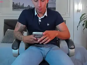 Stripchat Best Webcam of Damian23__