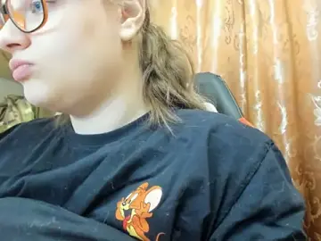 Stripchat Free Live Porn of Seductive_She_Wolf