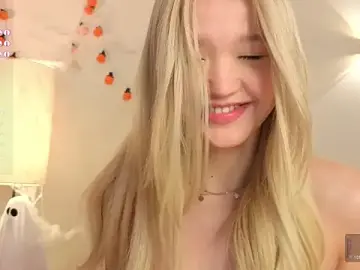 Stripchat Live Sex Cam of milli_sun_
