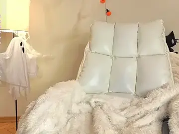 Stripchat Live Sex Cam of milli_sun_