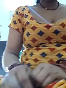 Stripchat Free Porn Cam of Darling8008