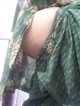 Stripchat Watch Live Sex Cams of Darling8008