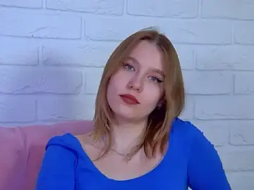 Stripchat Live Sex Cam of LiliLinn