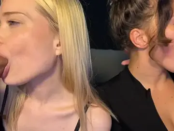 Stripchat Live Porn of dollfromvenus