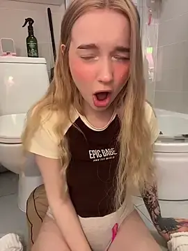 Stripchat Live Porn of Baby_Tiny