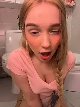 Stripchat Live Sex of Baby_Tiny