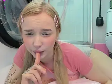 Stripchat Best live sex cam show of Baby_Tiny