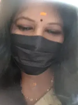 Stripchat Sex Cam of Roshini78
