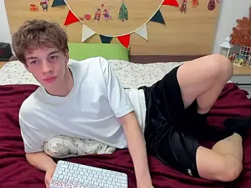 Stripchat Sex Cam of Fandi_777