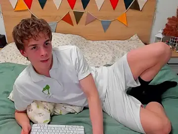 Stripchat Watch Live Sex Cams of Fandi_777