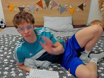 Stripchat Nude Webcam of Fandi_777