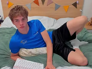 Stripchat Live Porn of Fandi_777