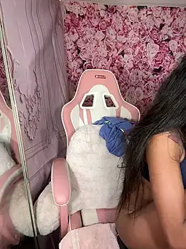 Stripchat Best live sex cam show of mismialove