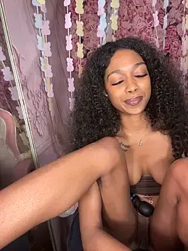 Stripchat Live Sex of mismialove