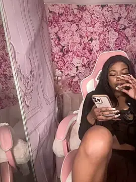 Stripchat Best live sex cam show of mismialove