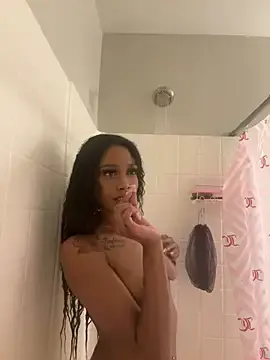 Stripchat Live Porn of mismialove