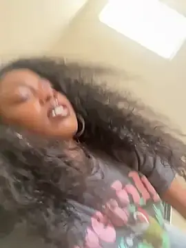 Stripchat Live Sex of mismialove