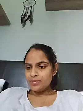 Stripchat Free Porn Cam of DirtySnowball69
