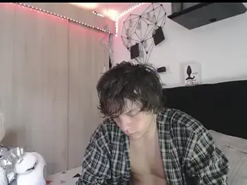 Stripchat Best live sex cam show of Santiago_kiler