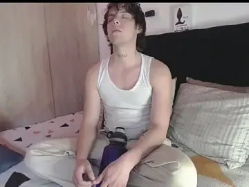 Stripchat Sex Cam of Santiago_kiler