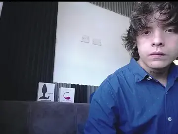 Stripchat Best Webcam of Santiago_kiler
