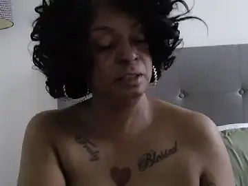 Stripchat Live Sex Cam of MSweetLindaParks