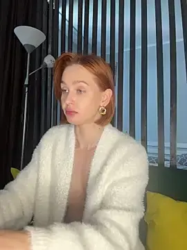 Stripchat Live Sex Cam of LittleFox___