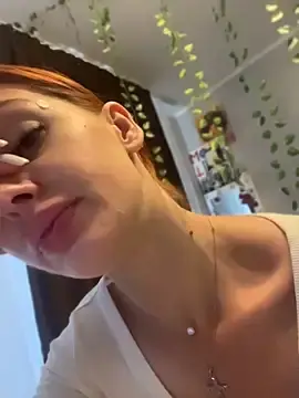 Stripchat Live Sex of LittleFox___