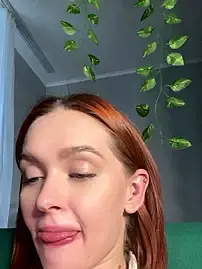 Stripchat Live Porn of LittleFox___