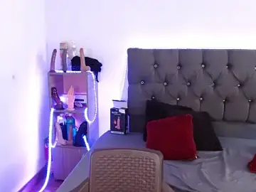 Stripchat Sex Cam of tatiana_wd