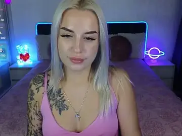 Stripchat Nude Webcam of Crystal_Barbie