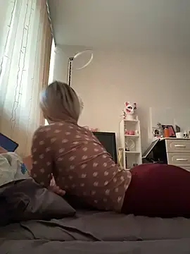 Stripchat Best live sex cam show of LikaCat