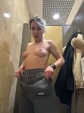 Stripchat Live Sex of LikaCat