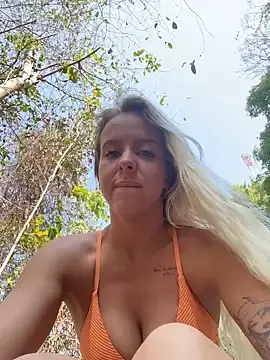 Stripchat Adult Webcams of LikaCat