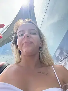 Stripchat Watch Live Sex Cams of LikaCat