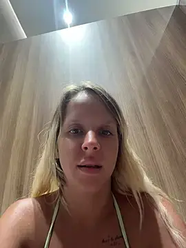 Stripchat Sex Cam of LikaCat